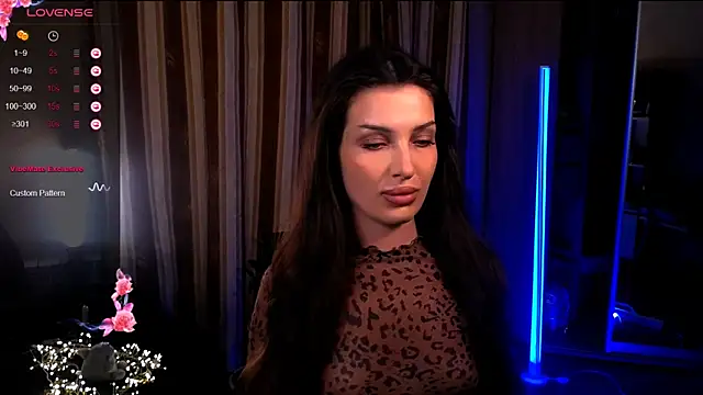 Snapshot of Laura_Bess chatting on 8, 4, 2026 Laura Bess online show from 8, 4, 2026