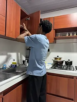 Snapshot of Masterikee chatting on 22, 12, 2025 Masterikee online show from 22, 12, 2025