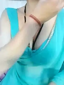 Snapshot of Bulbul_02 chatting on 18, 11, 2025 Bulbul 02 online show from 18, 11, 2025