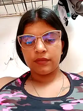 naughty-girl01 online show from 3, 2, 2025