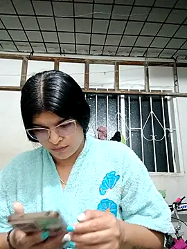 naughty-girl01 online show from 27, 2, 2025