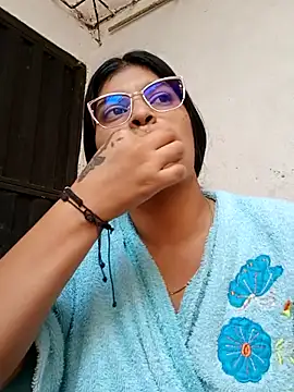 naughty-girl01 online show from 2, 3, 2025