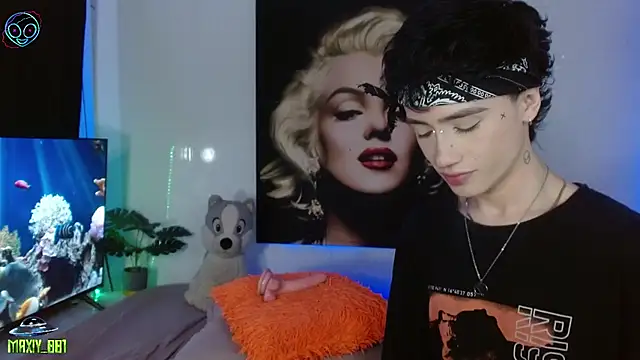 maxiy 001 online show from 20, 11, 2025