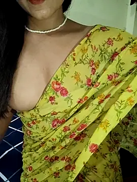Snapshot of Meenakshi_ chatting on 10, 10, 2025 Meenakshi  online show from 10, 10, 2025