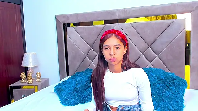 Snapshot of Criss_Ariana chatting on 14, 3, 2025 Criss Ariana online show from 14, 3, 2025