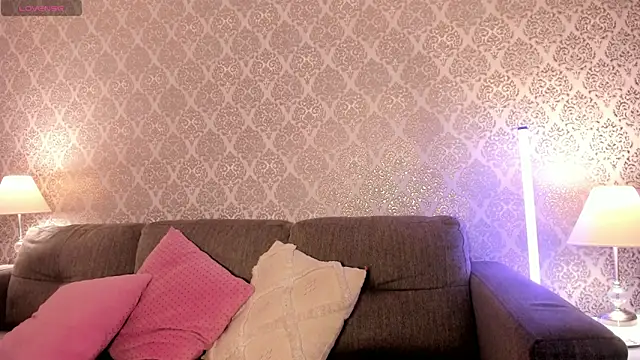 Snapshot of AriRobert_ chatting on 6, 1, 2026 AriRobert online show from 6, 1, 2026
