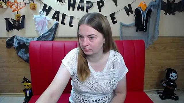 Snapshot of FreyaDak chatting on 9, 11, 2025 FreyaDak online show from 9, 11, 2025