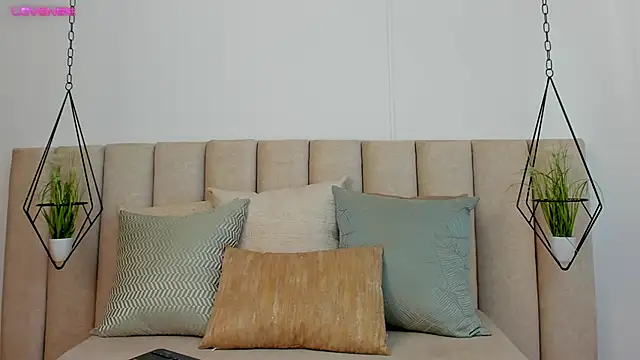 Snapshot of Olivia_Collins1 chatting on 29, 12, 2024 Olivia Collins1 online show from 29, 12, 2024