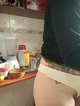 skayhot  online show from 30, 10, 2025