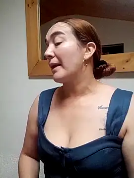 Snapshot of skayhot_ chatting on 4, 5, 2026 skayhot online show from 4, 5, 2026