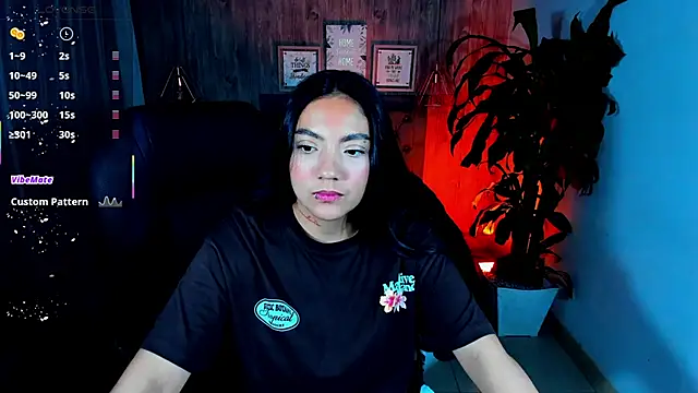 Snapshot of miichael_black chatting on 17, 10, 2025 miichael black online show from 17, 10, 2025