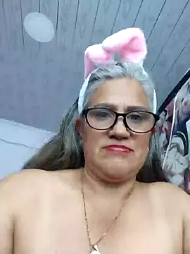 Edged Hot69 online show from 28, 12, 2024