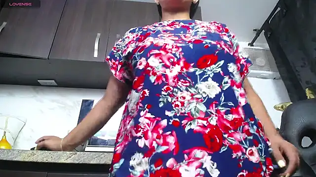 iniyalaboni online show from 30, 9, 2025