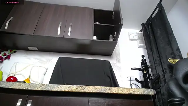 iniyalaboni online show from 13, 10, 2025