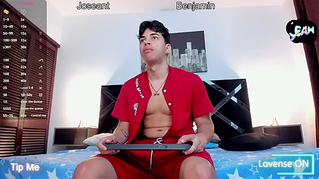 Snapshot of toyboys1 chatting on 10, 3, 2026 toyboys1 online show from 10, 3, 2026