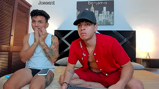 Snapshot of toyboys1 chatting on 1, 4, 2026 toyboys1 online show from 1, 4, 2026