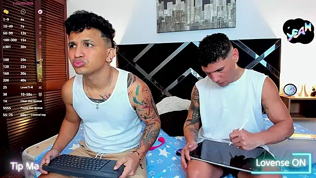 Snapshot of toyboys1 chatting on 14, 4, 2026 toyboys1 online show from 14, 4, 2026