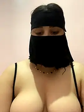 Snapshot of Miss-Soka chatting on 7, 12, 2024 Miss-Soka online show from 7, 12, 2024