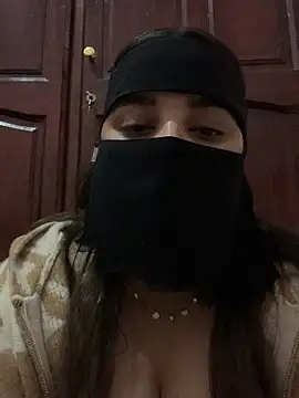 Snapshot of Miss-Soka chatting on 2, 1, 2025 Miss-Soka online show from 2, 1, 2025