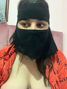 Snapshot of Miss-Soka chatting on 19, 1, 2025 Miss-Soka online show from 19, 1, 2025