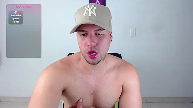 kyleWils0n   online show from 19, 1, 2026