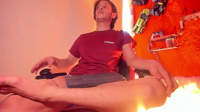 Snapshot of LilOwen_ chatting on 18, 5, 2026 LilOwen online show from 18, 5, 2026