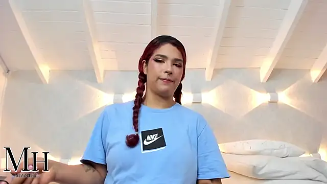 Snapshot of MizzHell chatting on 16, 11, 2025 MizzHell online show from 16, 11, 2025