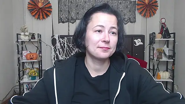 Snapshot of MarieSho chatting on 27, 10, 2025 MarieSho online show from 27, 10, 2025