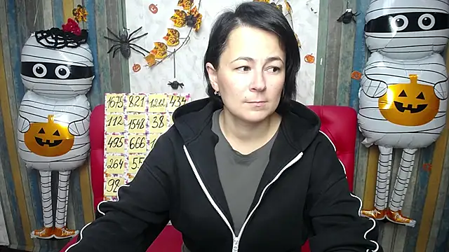 Snapshot of MarieSho chatting on 4, 11, 2025 MarieSho online show from 4, 11, 2025