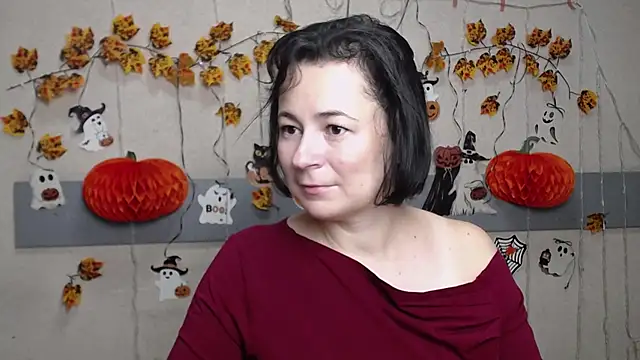 Snapshot of MarieSho chatting on 18, 11, 2025 MarieSho online show from 18, 11, 2025