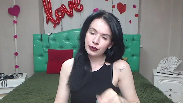 Snapshot of JasmineKouch chatting on 6, 5, 2026 JasmineKouch online show from 6, 5, 2026