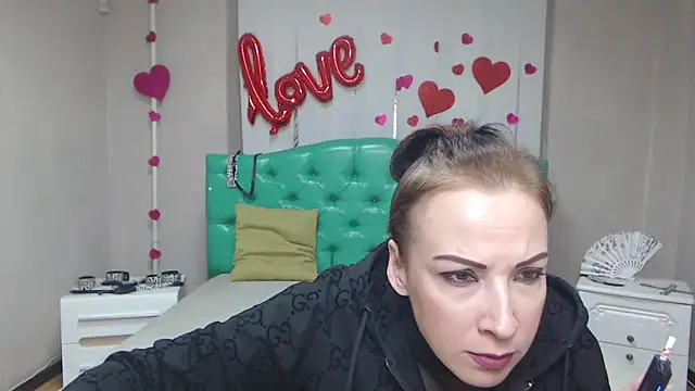 Snapshot of ElizabethSho chatting on 27, 3, 2026 ElizabethSho online show from 27, 3, 2026