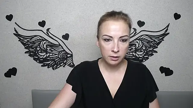 Snapshot of ElizabethSho chatting on 3, 7, 2026 ElizabethSho online show from 3, 7, 2026