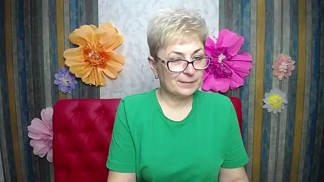 Snapshot of EmiliaGree chatting on 3, 4, 2026 EmiliaGree online show from 3, 4, 2026