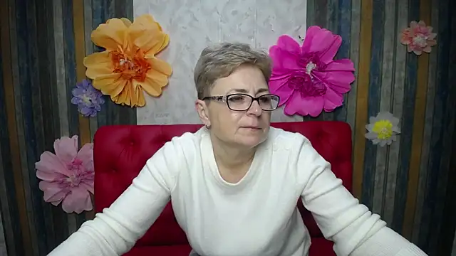 Snapshot of EmiliaGree chatting on 19, 4, 2026 EmiliaGree online show from 19, 4, 2026