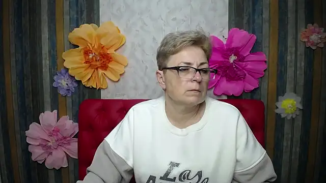 Snapshot of EmiliaGree chatting on 22, 4, 2026 EmiliaGree online show from 22, 4, 2026