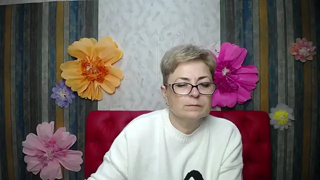 Snapshot of EmiliaGree chatting on 23, 4, 2026 EmiliaGree online show from 23, 4, 2026