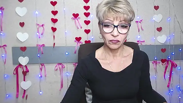 Snapshot of EllaBonito chatting on 23, 2, 2025 EllaBonito online show from 23, 2, 2025