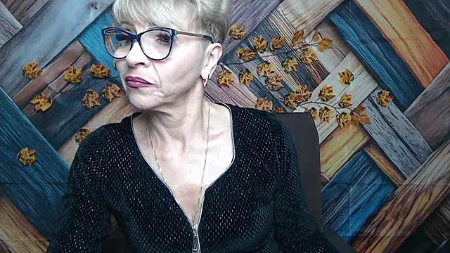 Snapshot of EllaBonito chatting on 4, 12, 2025 EllaBonito online show from 4, 12, 2025