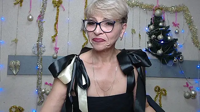 Snapshot of EllaBonito chatting on 16, 12, 2025 EllaBonito online show from 16, 12, 2025