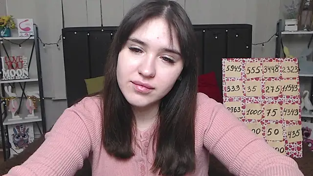 Snapshot of LauraHlot chatting on 6, 2, 2025 LauraHlot online show from 6, 2, 2025