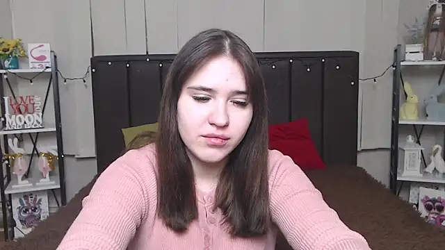 Snapshot of LauraHlot chatting on 6, 2, 2025 LauraHlot online show from 6, 2, 2025