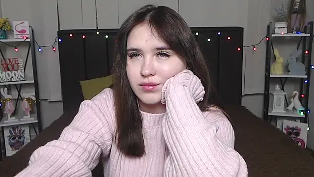 Snapshot of LauraHlot chatting on 6, 2, 2025 LauraHlot online show from 6, 2, 2025