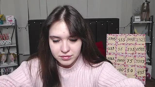 Snapshot of LauraHlot chatting on 7, 2, 2025 LauraHlot online show from 7, 2, 2025