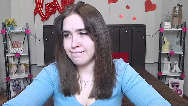 Snapshot of LauraHlot chatting on 13, 2, 2025 LauraHlot online show from 13, 2, 2025