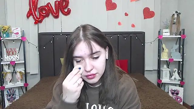 Snapshot of LauraHlot chatting on 13, 2, 2025 LauraHlot online show from 13, 2, 2025