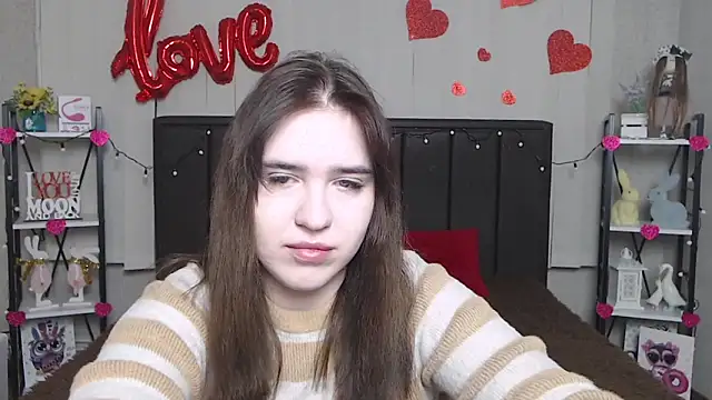 Snapshot of LauraHlot chatting on 16, 2, 2025 LauraHlot online show from 16, 2, 2025