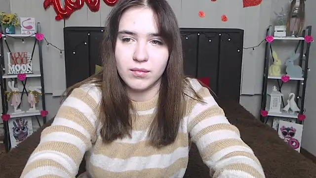 Snapshot of LauraHlot chatting on 17, 2, 2025 LauraHlot online show from 17, 2, 2025