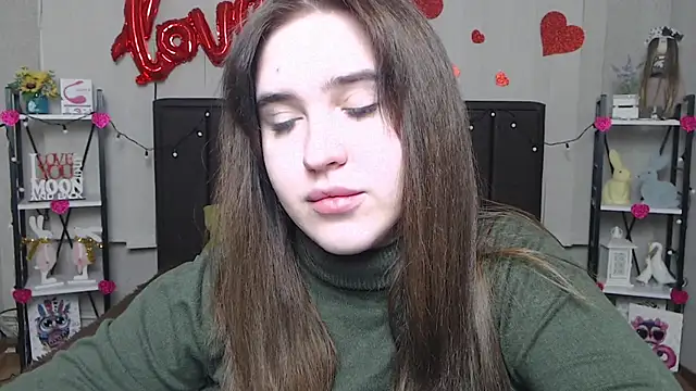 Snapshot of LauraHlot chatting on 21, 2, 2025 LauraHlot online show from 21, 2, 2025