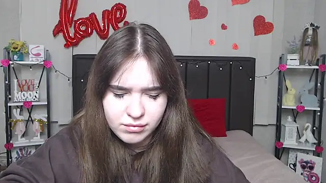 Snapshot of LauraHlot chatting on 24, 2, 2025 LauraHlot online show from 24, 2, 2025